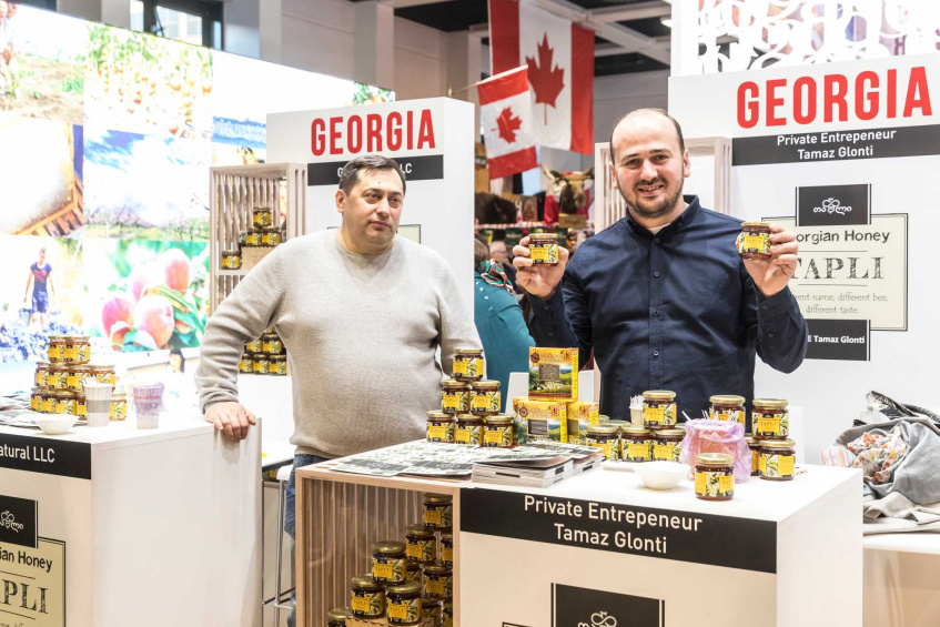 First batch of Georgian honey goes to Europe - with EU4Business support